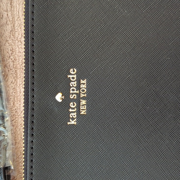 Kate Spade NWOT Wristlet 7X4 Black - Picture 2 of 7